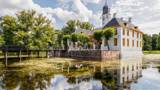 Landgoed Fraeylemaborg in Slochteren. Iconisch voor de regio Noord Oost Groningen. Makelaar regio Slochteren, verkoop woning